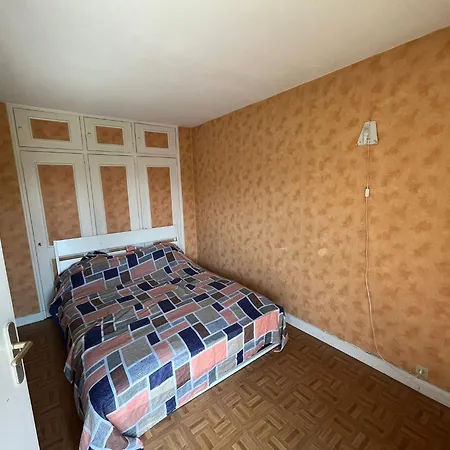 Superbe T4 Avec 3 Et Balcon Apartment